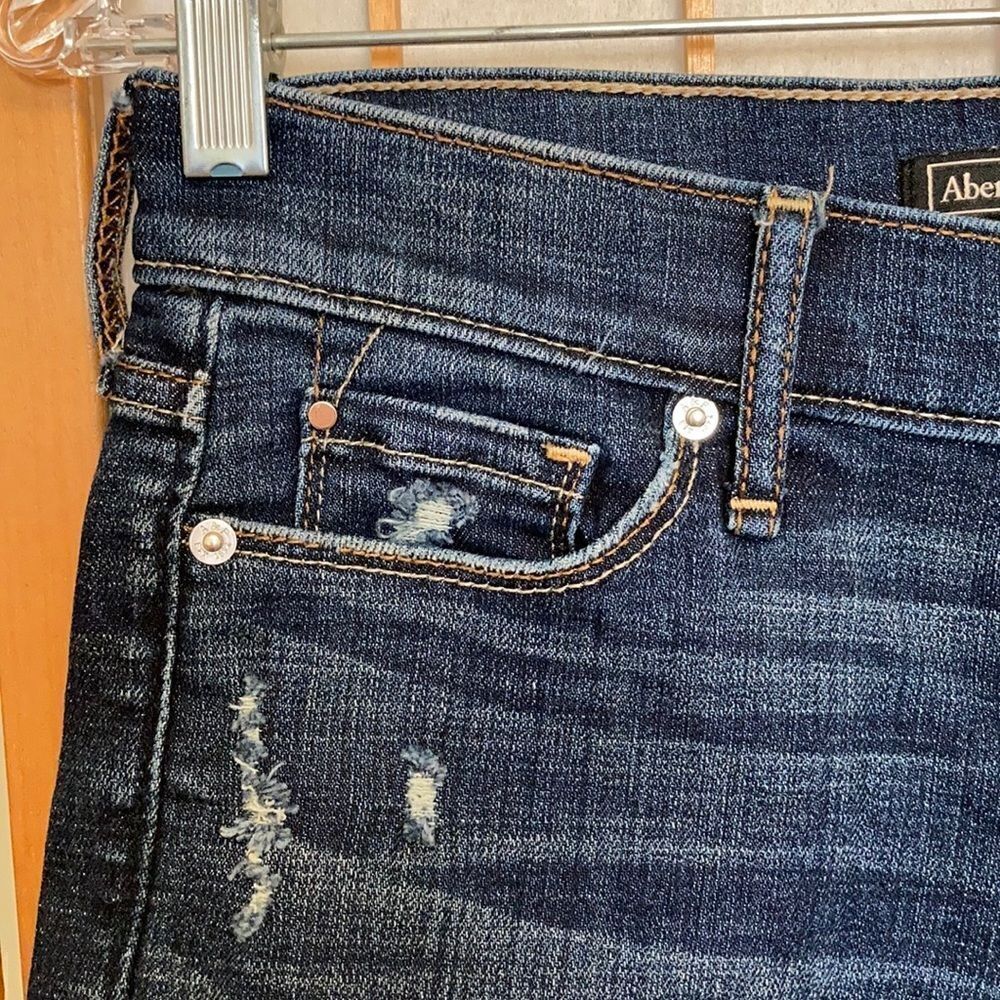 Abercrombie & Fitch Cut Off Stretch Denim Shorts - Picture 6 of 6